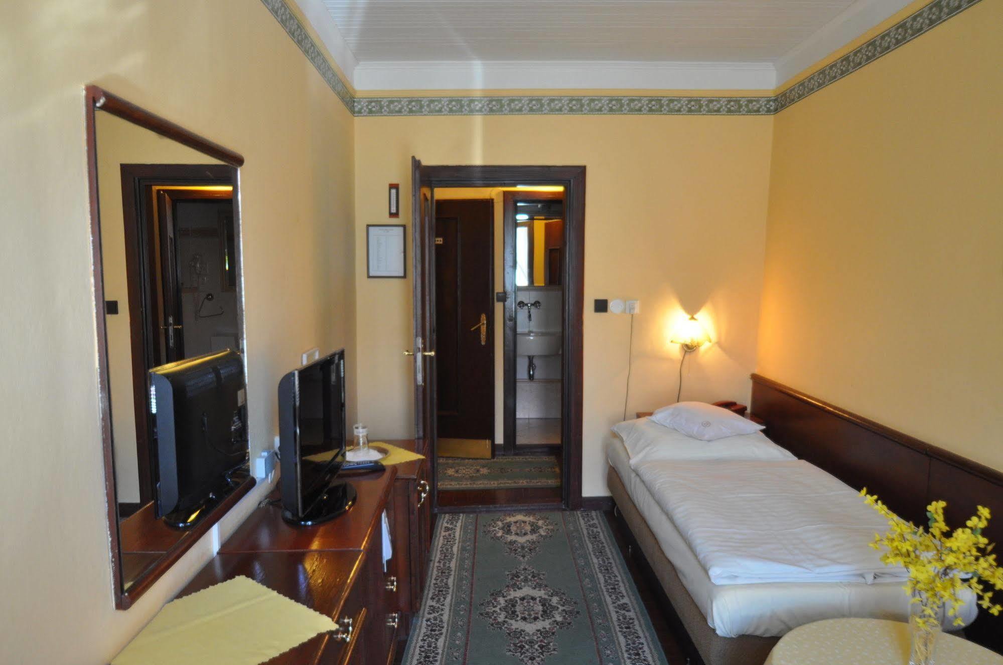 Garni -Hotel Barbakan Levoča Buitenkant foto