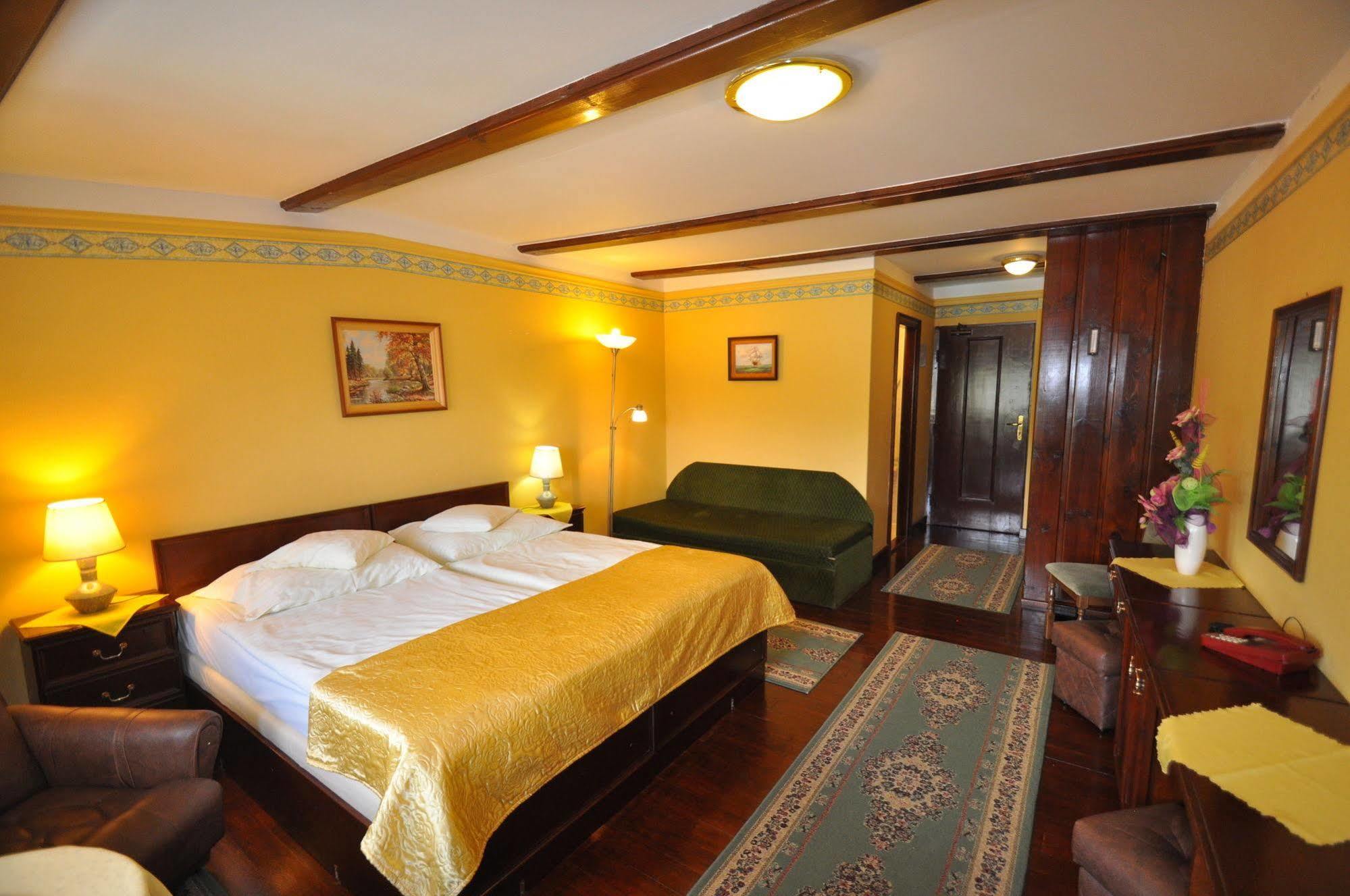 Garni -Hotel Barbakan Levoča Buitenkant foto